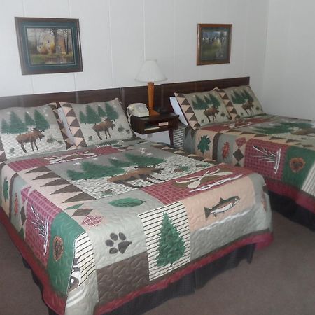 White Oak Motel & Cottages Holderness Room photo