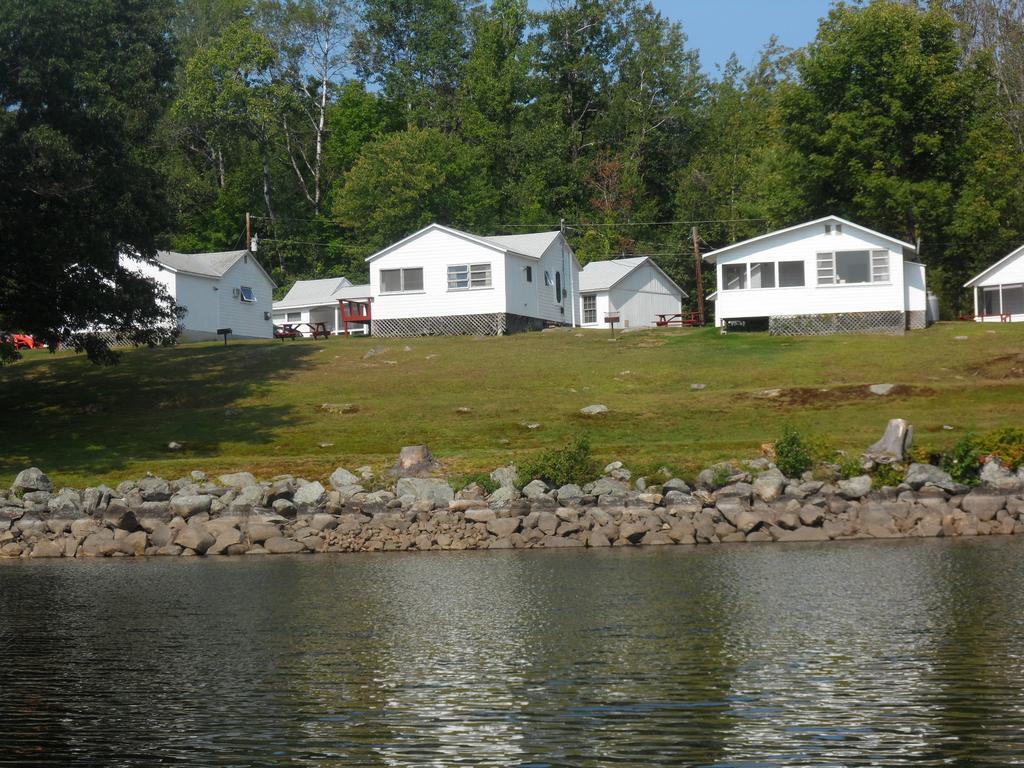White Oak Motel & Cottages Holderness Exterior photo