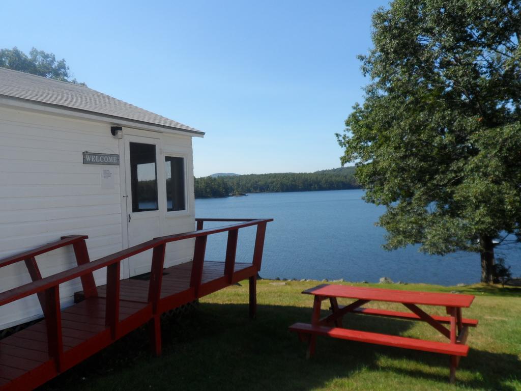 White Oak Motel & Cottages Holderness Room photo