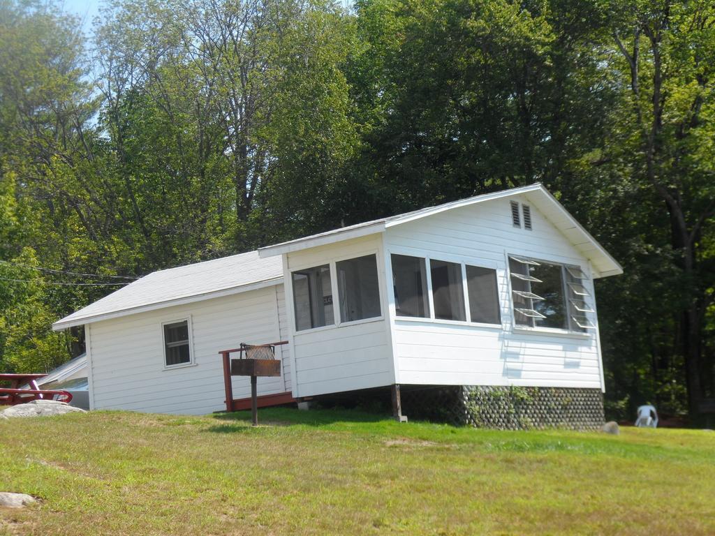 White Oak Motel & Cottages Holderness Exterior photo